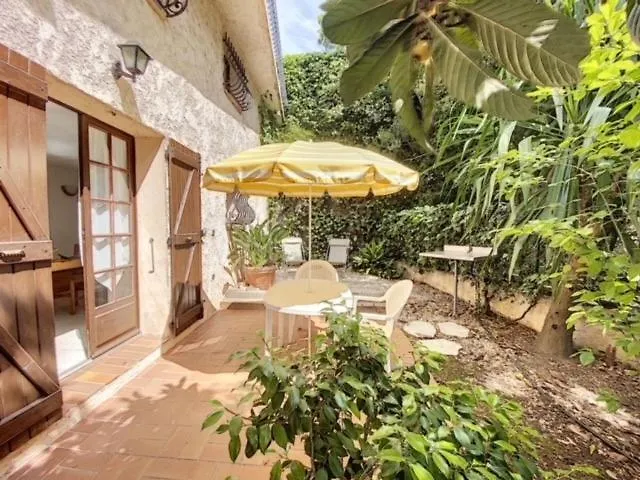 L'ensoleillade Apartament *